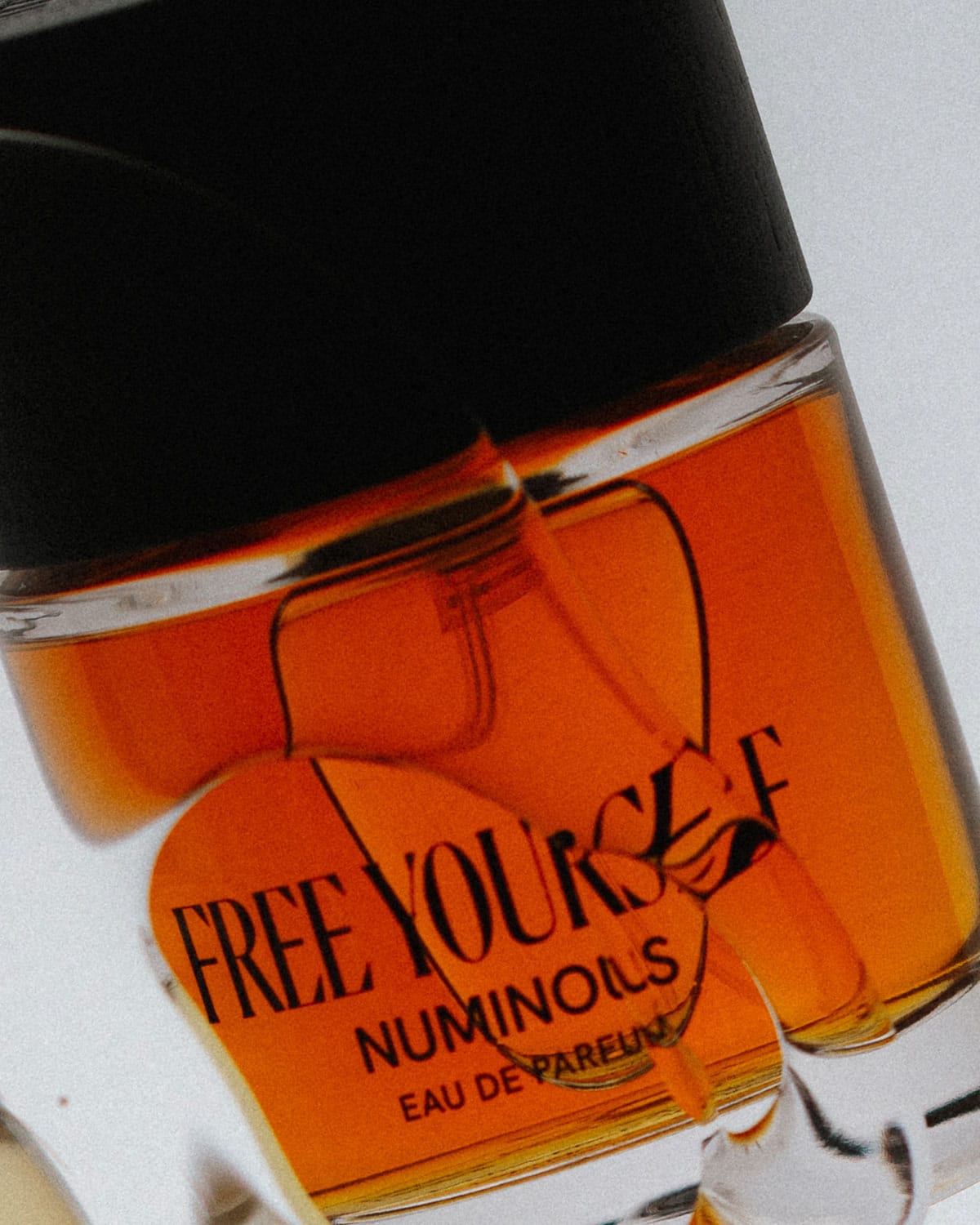NUMINOUS — Eau de Parfum, Unisex Fragrance